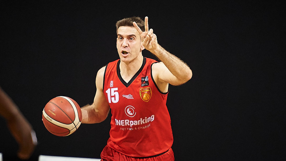 El Basket Navarra se enfrenta al Cantabria en el pabellón Navarra Arena. PABLO LASAOSA