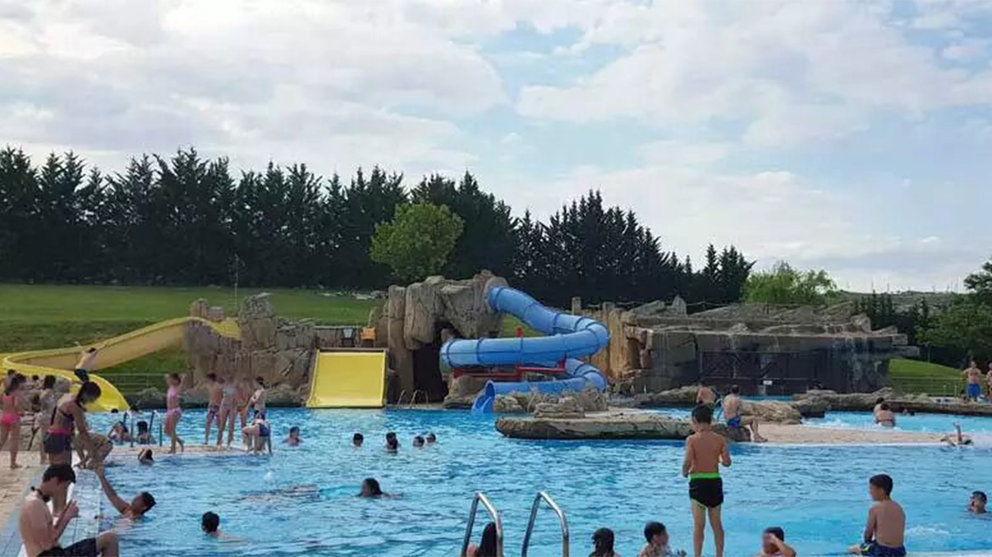 Imagen de las piscinas de Viana. ARCHIVO