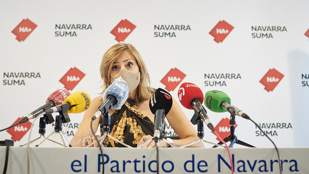 Rueda de prensa de la portavoz de Salud de Navarra Suma, Cristina Ibarrola, para informar sobre uno de los procesos judiciales abiertos por NA+ contra la "falta de transparencia" del Gobierno foral. PABLO LASAOSA