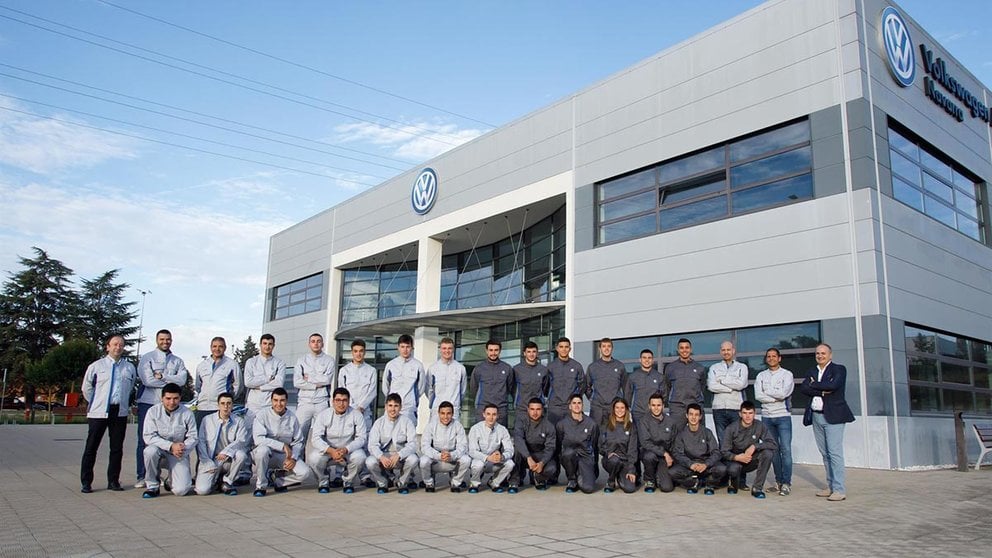 Décima Promoción de Aprendices de Volkswagen Navarra. - VOLKSWAGEN NAVARRA