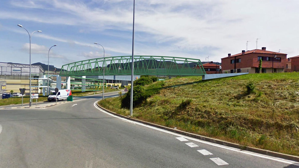 La nueva pasarela peatonal y ciclable de Huarte tendrá una longitud de 48 metros y una anchura de 3 metros. GOBIERNO DE NAVARRA