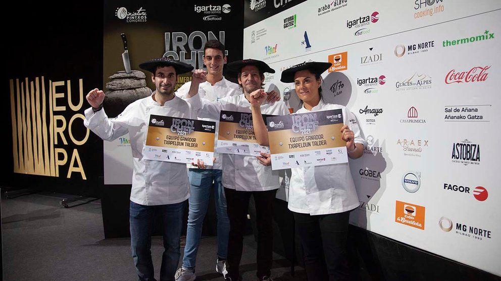 El equipo ganador del concurso 'Miniature Iron Chef', formado por Juan Flamarique (Le Petit Comité), Sergio Lerga y Lorenzo Arejula (La Vieja Iruña) y Goiza Isiegas (Akari). CEDIDA