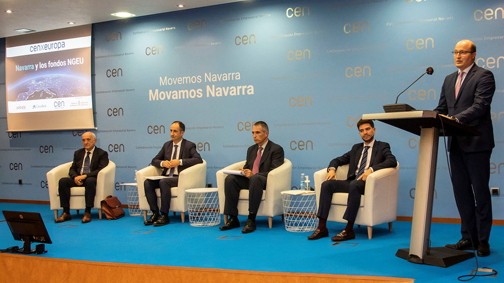 De izda a derecha. Iñaki Arrizabalaga,Juan Antonio Bombín, Ángel Mari Echeverría, Javier Enciso, y Carlos Fernández Valdivielso. CEN