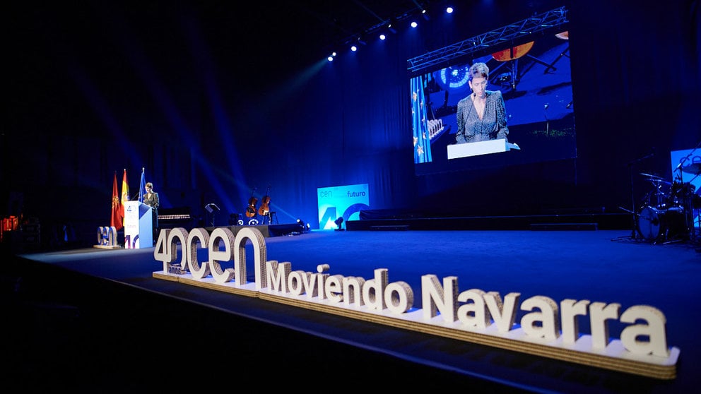 La presidenta de Navarra, María Chivite, asiste al acto de celebración del 40º aniversario de la Confederación Empresarial Navarra (CEN). MIGUEL OSÉS