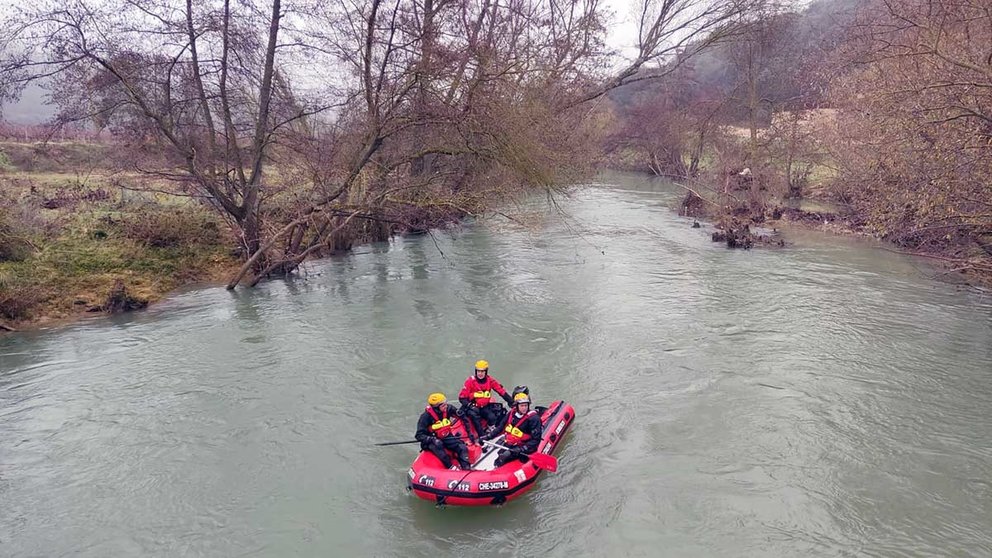 Búsqueda en el río Ega de la persona desaparecida en Estella. BOMBEROS DE NAVARRA