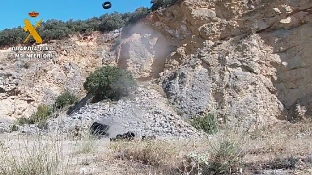 Imagen de la explosión de uno de los artefactos. GUARDIA CIVIL DE NAVARRA