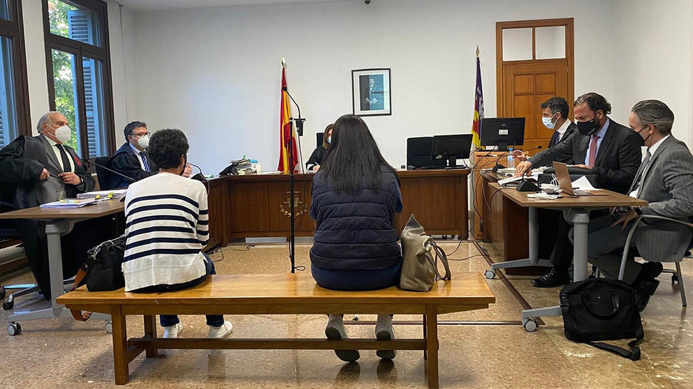 Juicio contra la monitora del centro y la encargada de los niños alérgicos en el comedor del colegio La Salle, en Palma. EUROPA PRESS