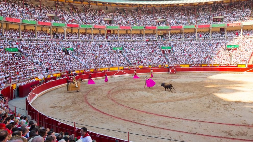 Quinta corrida del 11 de julio de San Fermín 2022 con toros de Cebada Gago para los toreros Juan Leal, Román y Jesús Enrique Colomo. ALEJANDRO VELASCO