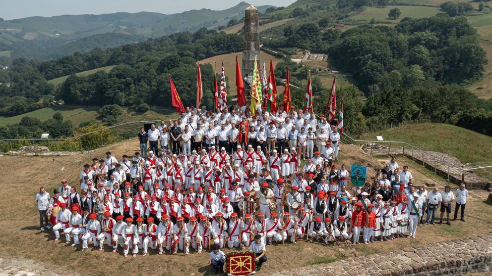 Amaiur rinde homenaje a sus vecinos que lucharon por la independencia del Reyno de Navarra. CEDIDA