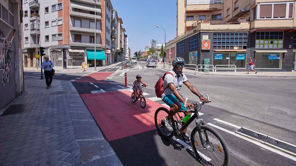 Finalizan las obras del carril bici de la Calle Gayarre en el barrio de la Milagrosa. AYUNTAMIENTO DE PAMPLONA