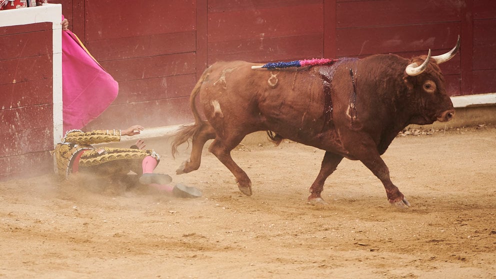 Primera corrida de toros de la ganadería Reta para Sánchez Vara e Imanol Sanchez en las fiestas de Estella 2022. PABLO LASAOSA