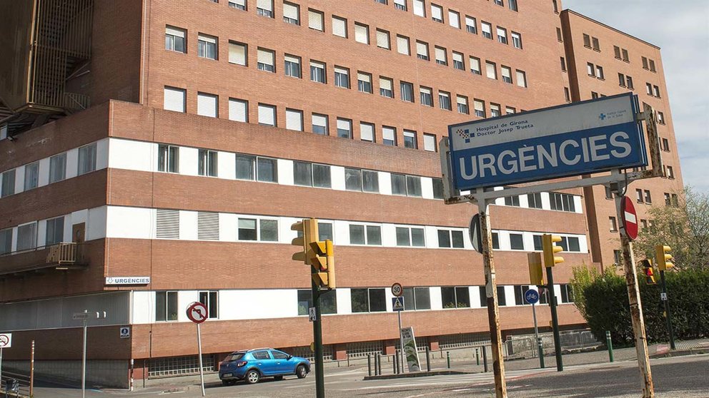Fachada y entrada de Urgencias del Hospital Universitario de Girona Doctor Josep Trueta, en una imagen de archivo. EUROPA PRESS