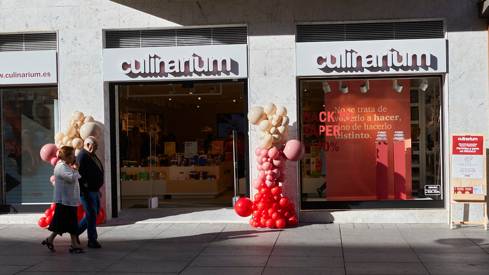 Tienda de artículos de cocina 'Culinarium', en la avenida de Carlos III de Pamplona. IÑIGO ALZUGARAY