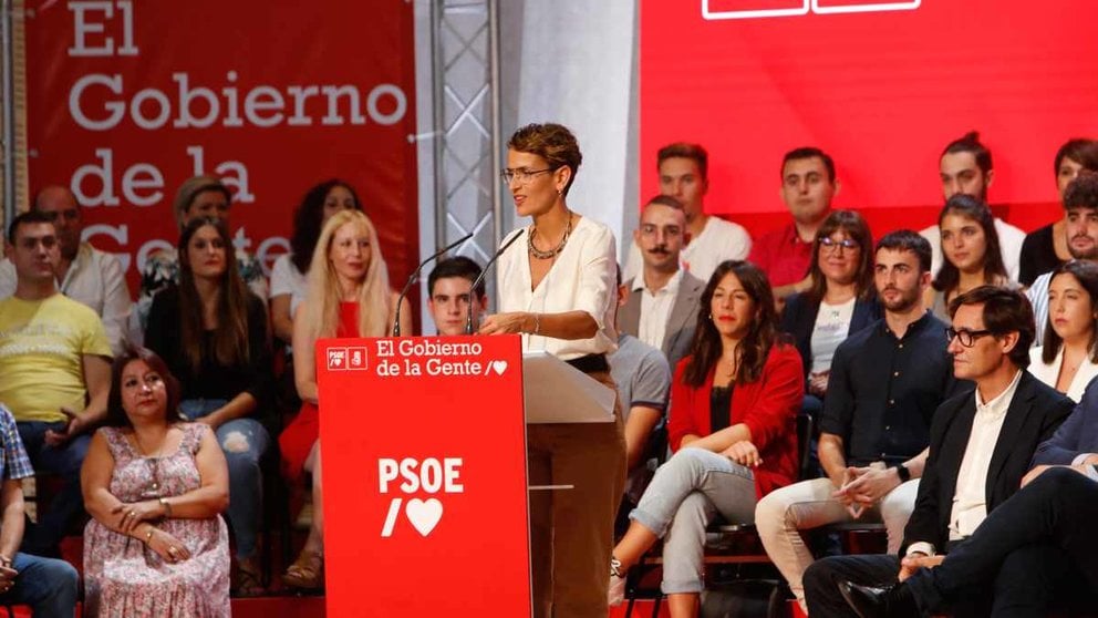 La presidenta del Gobierno de Navarra, María Chivite, en su discurso durante la reunión del Consejo Político Federal del PSOE, este sábado, en Zaragoza. EFE/ Javier Belver