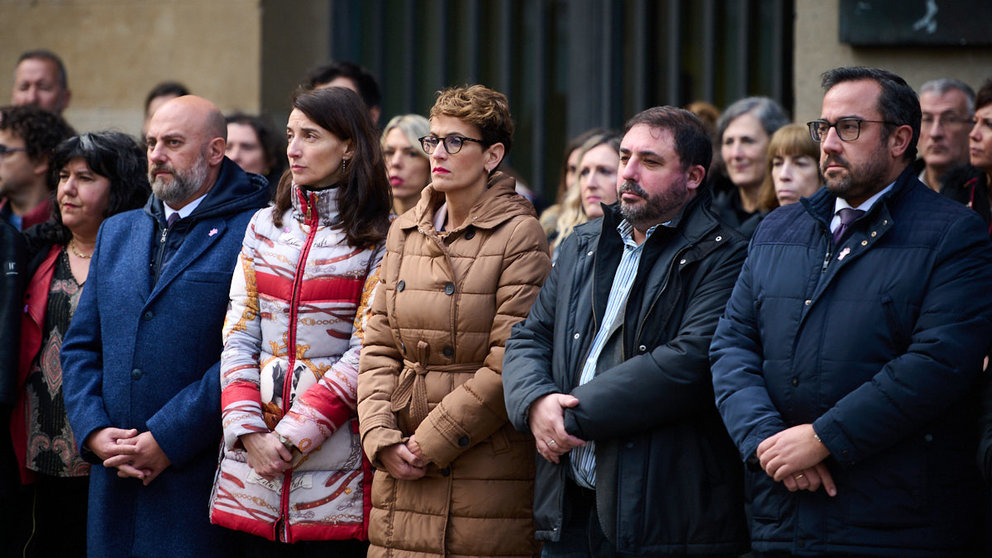 Concentración del Gobierno de Navarra con motivo del Día Internacional de la Eliminación de la Violencia contra las Mujeres. PABLO LASAOSA