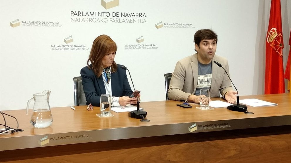 Uxue Barkos y Pablo Azcona han pedido que se modifique la ley Electoral y la de Financiación de Partidos. EUROPA PRESS