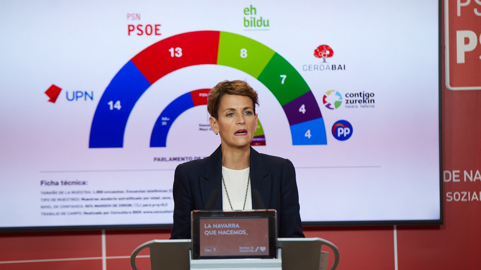 La secretaria general del PSN y presidenta del Gobierno de Navarra, María Chivite, ofrece una rueda de prensa en la sede del partido. IÑIGO ALZUGARAY