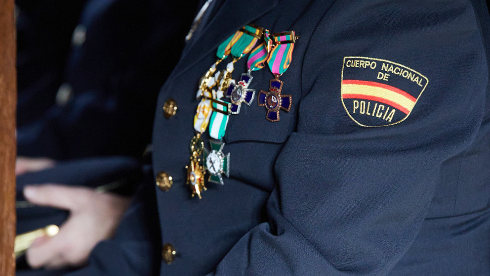 La Policía Nacional celebra la conmemoración del 199º aniversario de su creación y homenajea a policías jubilados y personal de cuerpos generales. IÑIGO ALZUGARAY