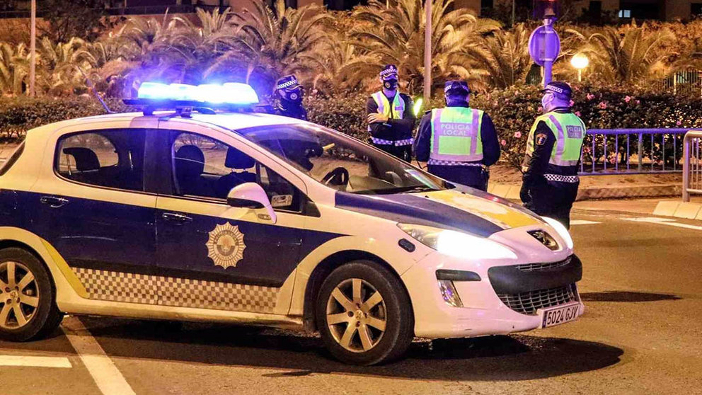 Vehículo de la Policía Local de Alicante en imagen de archivo. AYUNTAMIENTO DE ALICANTE