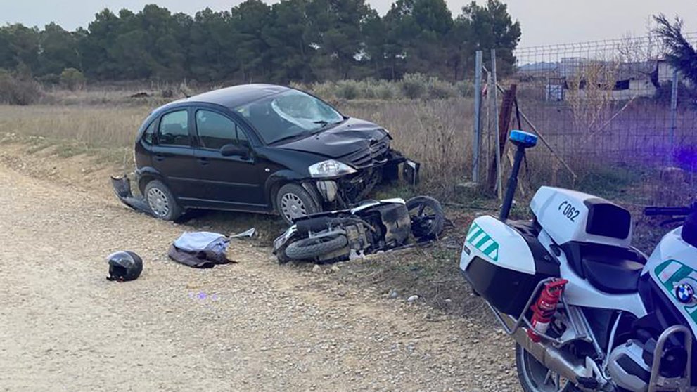 Herido grave un motorista de 65 años en Navarra tras ser atropellado por un coche. GUARDIA CIVIL