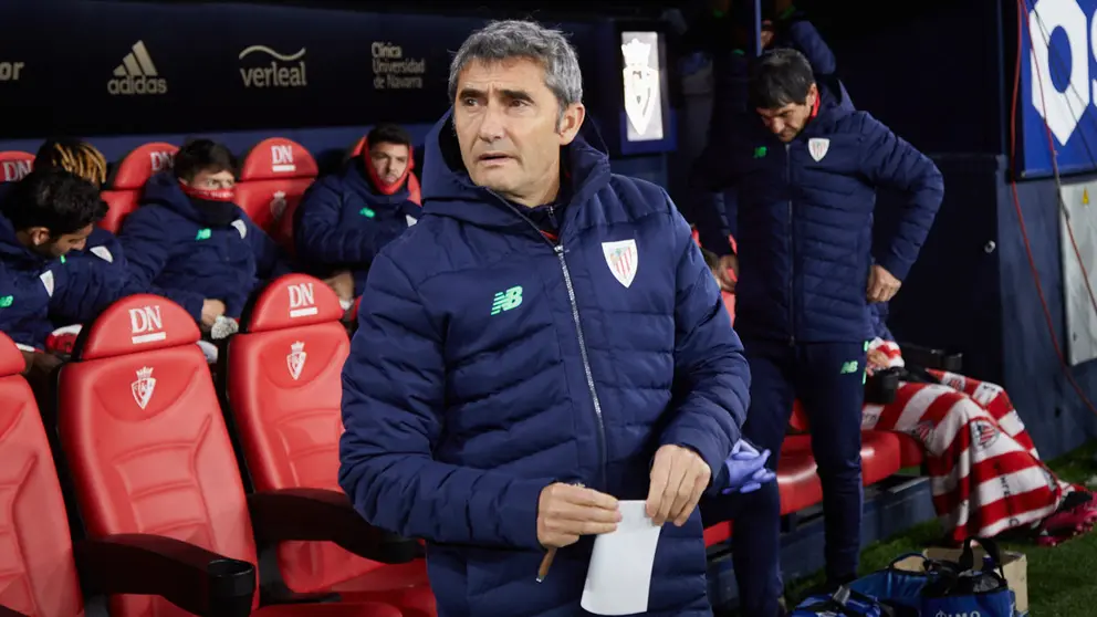 Ernesto Valverde (entrenador Athletic Club) durante el partido de ida de la semifinal de la Copa del Rey entre CA Osasuna y Athletic Club disputado en el estadio de El Sadar. I&Ntilde;IGO ALZUGARAY