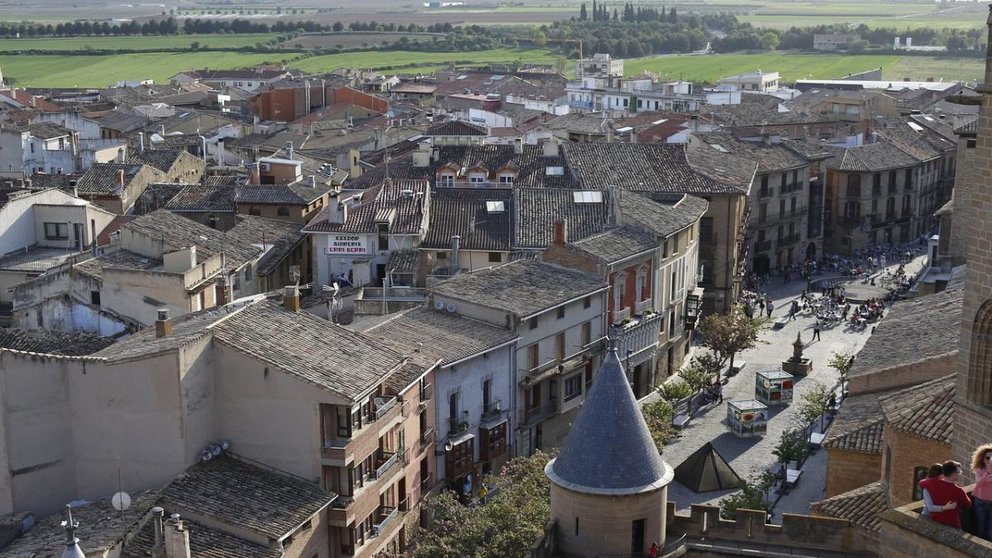 Una vista de la localidad de Olite en Navarra desde su castillo.