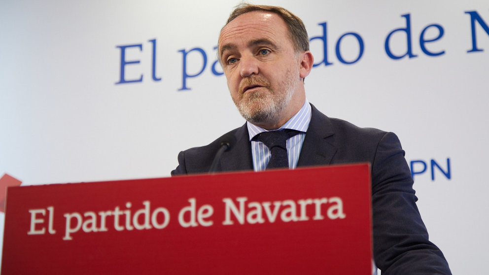 En Pamplona, El presidente de UPN y candidato a la presidencia del Gobierno foral, Javier Esparza, presenta propuestas dirigidas a las familias navarras. IÑIGO ALZUGARAY