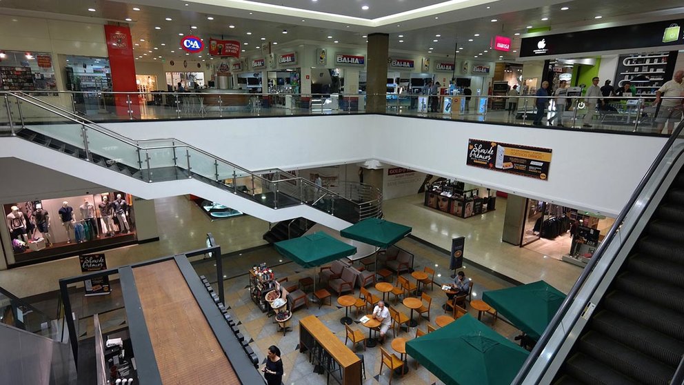 Imagen de archivo de un centro comercial. KLAUSAIRES / PIXABAY