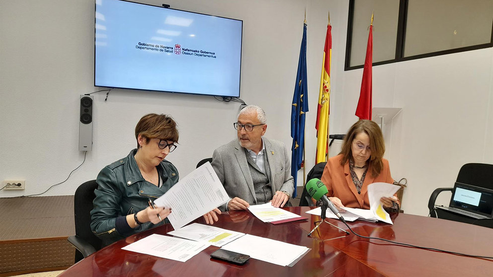 Carlos Artundo, María Luisa Los Arcos y Geno Ochando, durante la rueda de prensa. EUROPA PRESS
