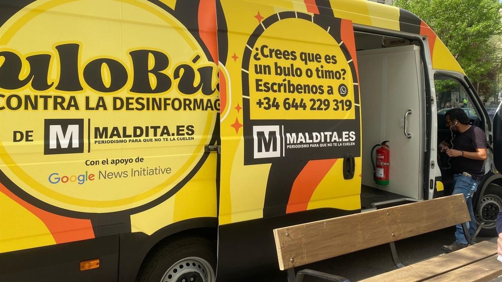 La fundación Maldita.Es, con el apoyo de Google News Initiative, idea un 'BuloBús', un microbús que comenzará desde el 11 de abril de 2023 una ruta por 20 municipios rurales con el fin de acercar la alfabetización mediática a los pueblos de España - EUROPA PRESS