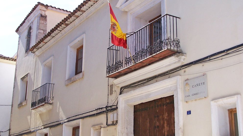 Fachada del Ayuntamiento de Cañete (Cuenca). AYUNTAMIENTO DE CAÑETE