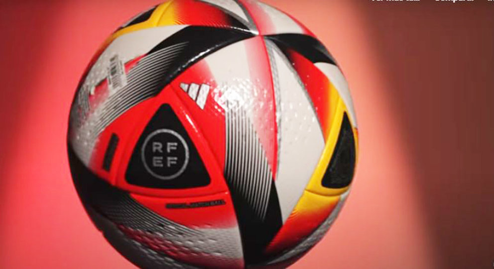 El nuevo balón 'Amberes' de la marca Adidas con el que se jugará la final de Copa 2023. Youtube.