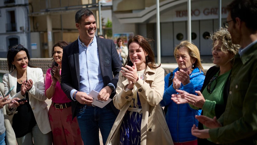 Javier García (PPN) ha visitado Tudela para apoyar la candidatura de Irene Royo a la alcaldía de la localidad. CEDIDA