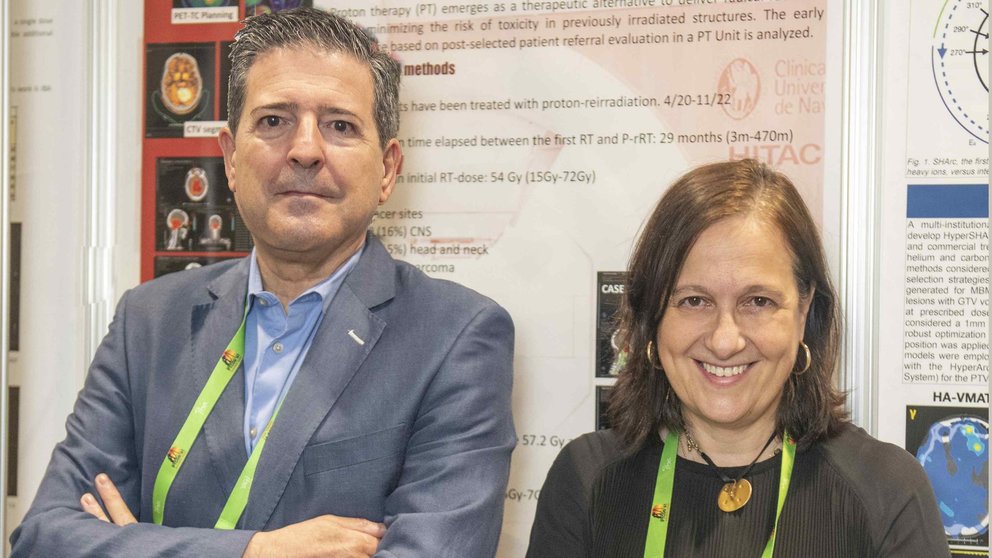 El Dr. Javier Aristu y la Dra. Rosa Meiriño, especislitas en Oncología Radioterápica del Cancer Center Clínica Universidad de Navarra. CEDIDA