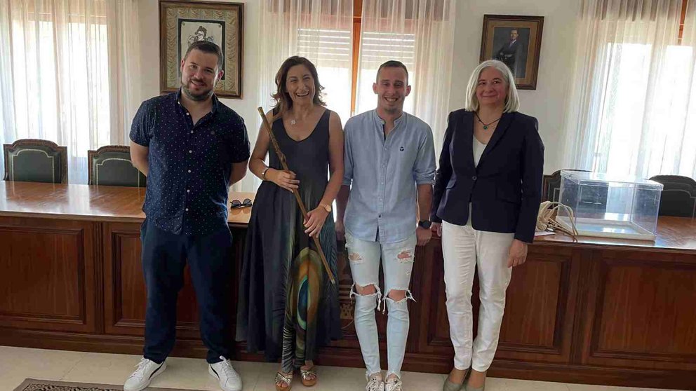 Noelia Guerra (UPN) nueva alcaldesa de Castejón, junto a sus compañeros regionalistas de la corporación de Castejón. UPN