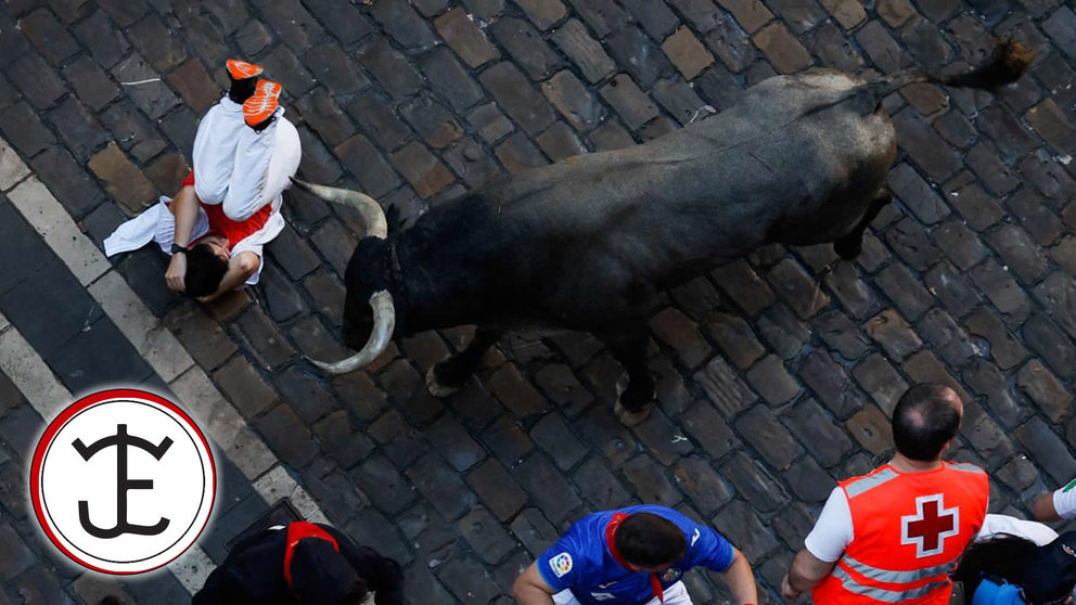 Tercer encierro de San Fermín 2022 con toros de José Escolar. REUTERS. Juan Medina