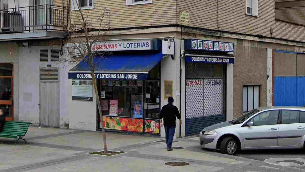 Puesto de venta de lotería de la calle Doctor Gortari, en el barrio de San Jorge de Pamplona. GOOGLEMAPS
