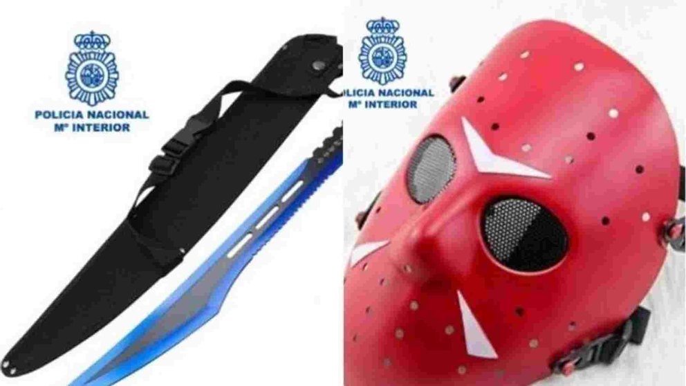 la Policía Nacional ha difundido imágenes de una máscara y un machete similares a las usadas en un asesinato. POLICÍA NACIONAL