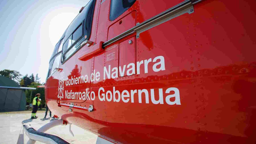 El helicóptero del Gobierno de Navarra, preparado para una emergencia. SOS NAVARRA