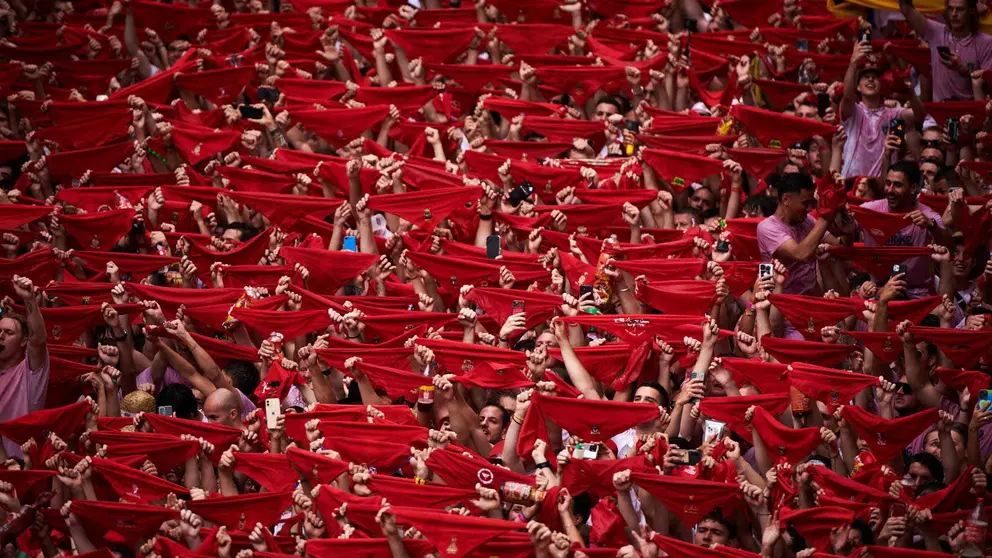 Chupinazo de San Ferm&iacute;n 2023 desde Casa Seminario. PABLO LASAOSA