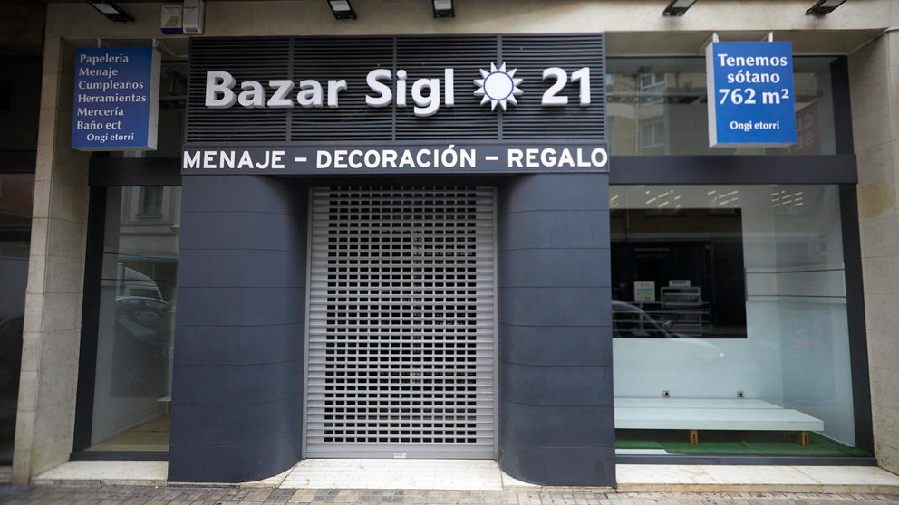 Bazar Siglo 21, en la calle Emilio Arrieta 18 de Pamplona. IÑIGO ALZUGARAY