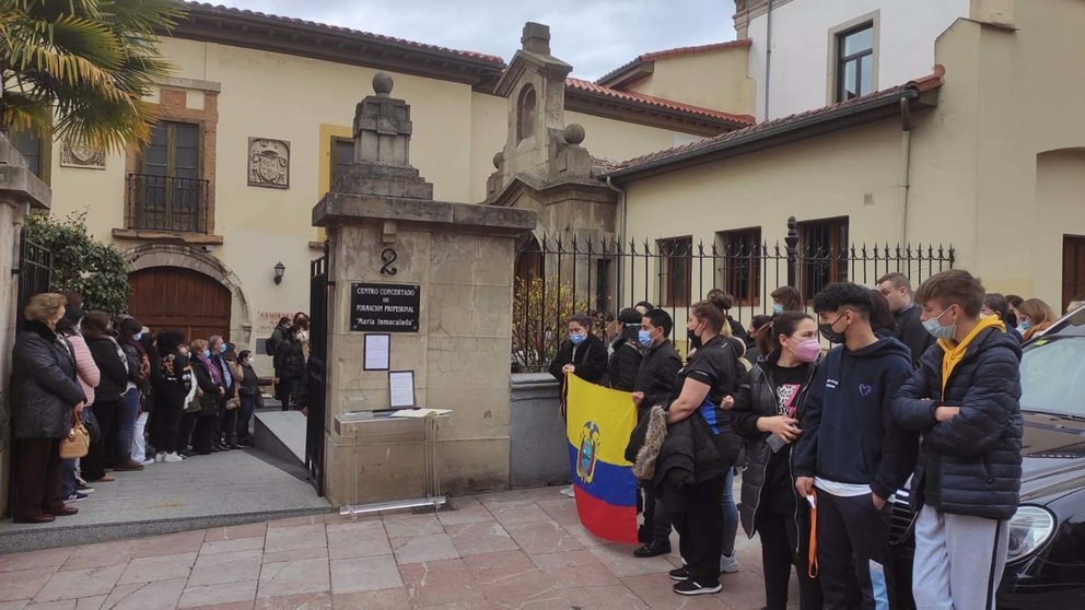Funeral por Erika Yunga, una niña de 14 años asesinada en Oviedo. EUROPA PRESS