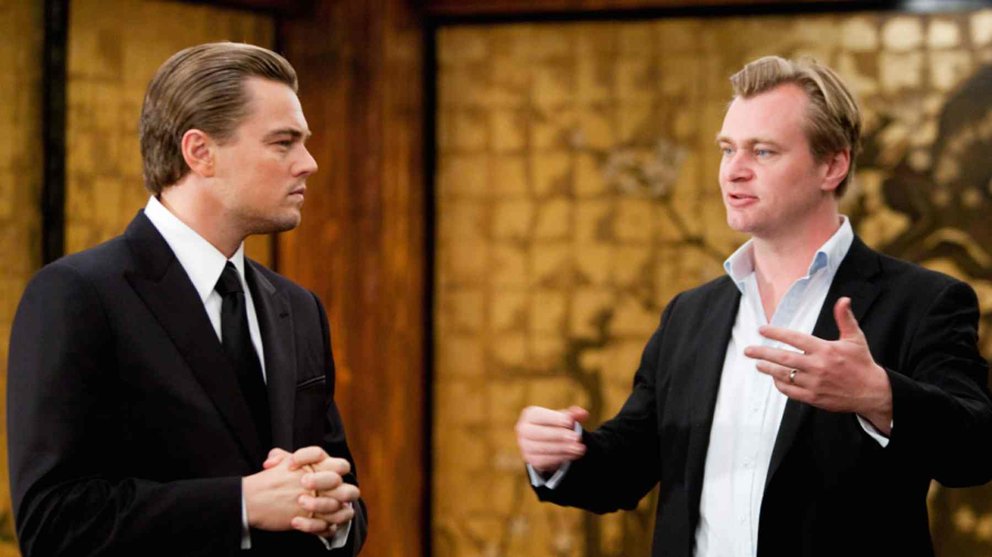 Leonardo DiCaprio junto a Christopher Nolan en el set de Origen