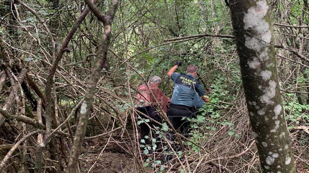Localizado un hombre de 72 años que se había desorientado en una zona boscosa del Valle de Anue. GUARDIA CIVIL