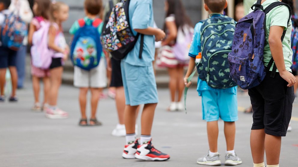 Imagen de archivo de niños en el primer día de la vuelta al colegio.
EFE/Luis Tejido