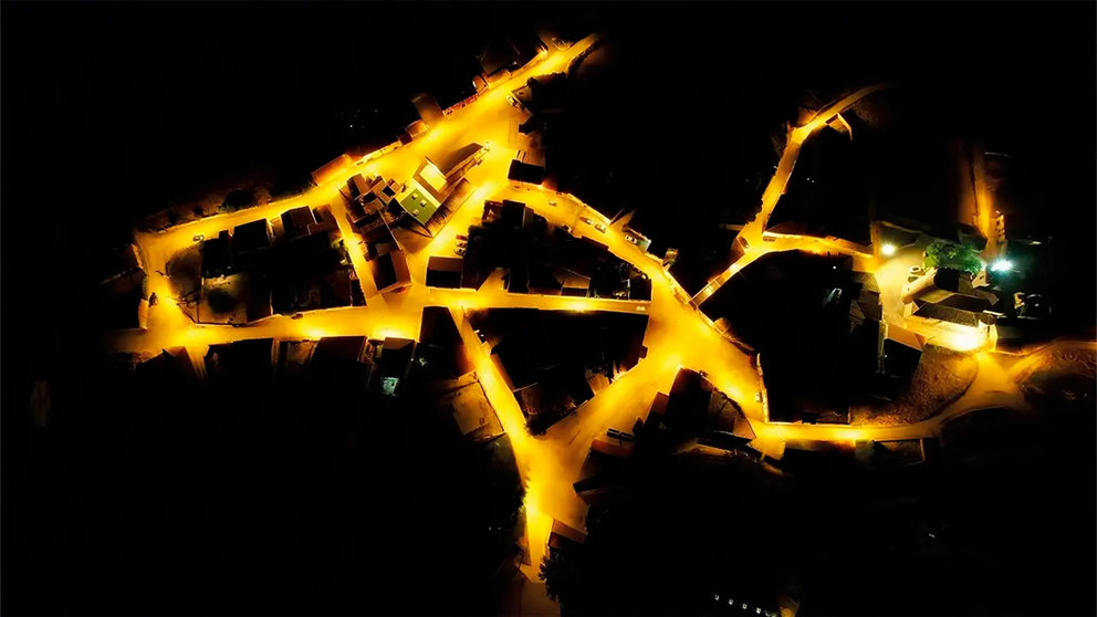 Vista aérea de la iluminación de Hinojosa del Campo realizada por ATP Iluminación. CEDIDA