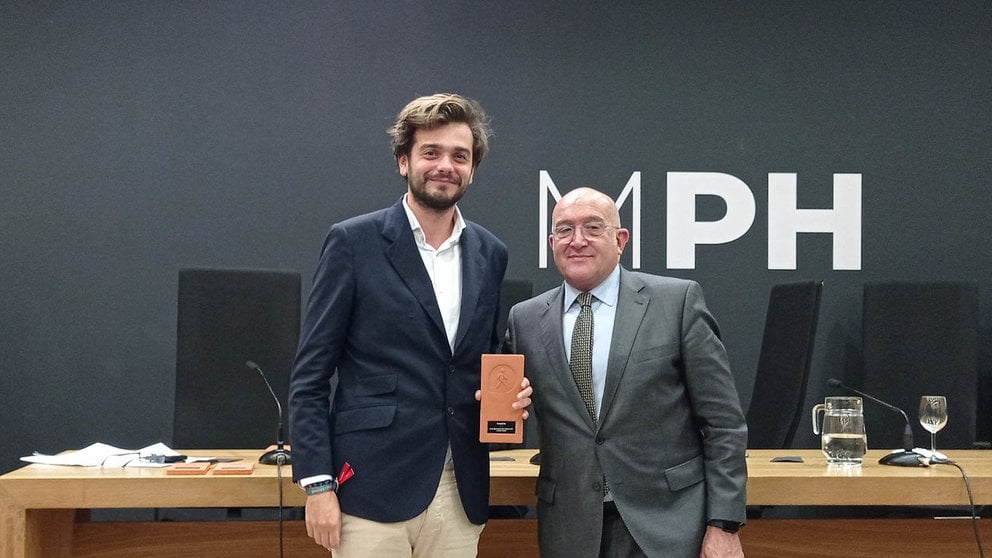 El Ayuntamiento de Pamplona recoge en Valladolid el premio `Ciudades que Caminan´, en la categoría de municipios de más de cien mil habitantes. AYUNTAMIENTO DE PAMPLONA