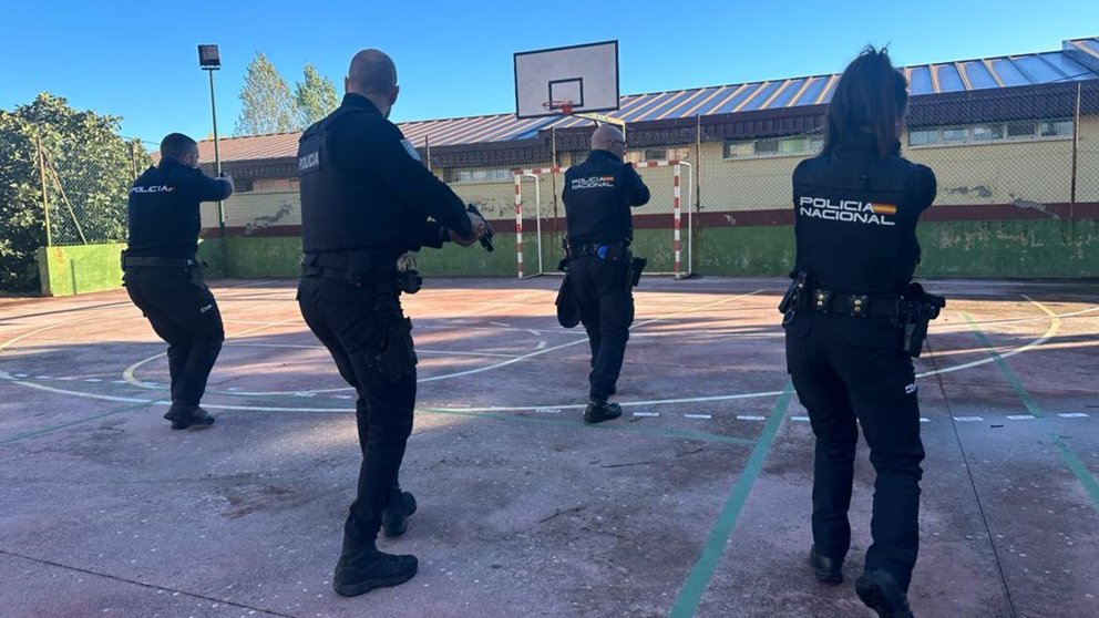 Policías se forman en Navarra en intervenciones en ataques terroristas. SUP NAVARRA