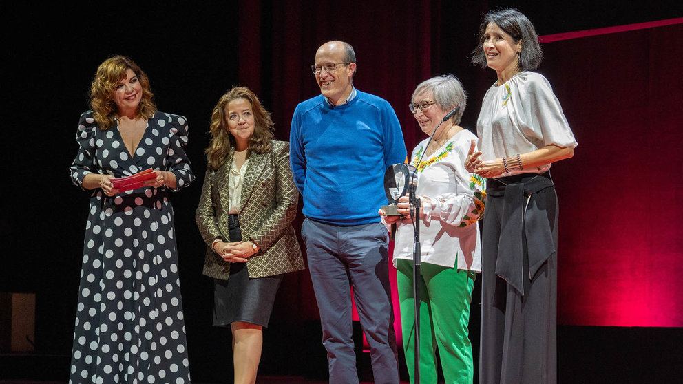 La Fundación Enfermeras de Navarra recibe el galardón
especial de los Premios Enfermería en Desarrollo por su implicación en proyectos de ayuda sanitaria y humanitaria. COEN
