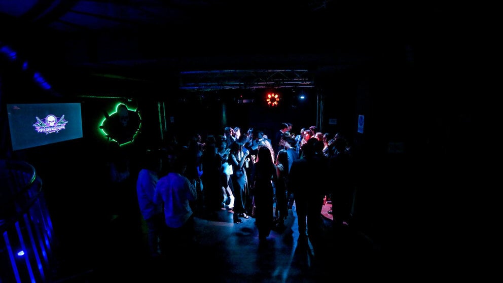 Imagen de archivo de un grupo de jóvenes bailando en una discoteca. RICARDO RUBIO / EUROPA PRESS